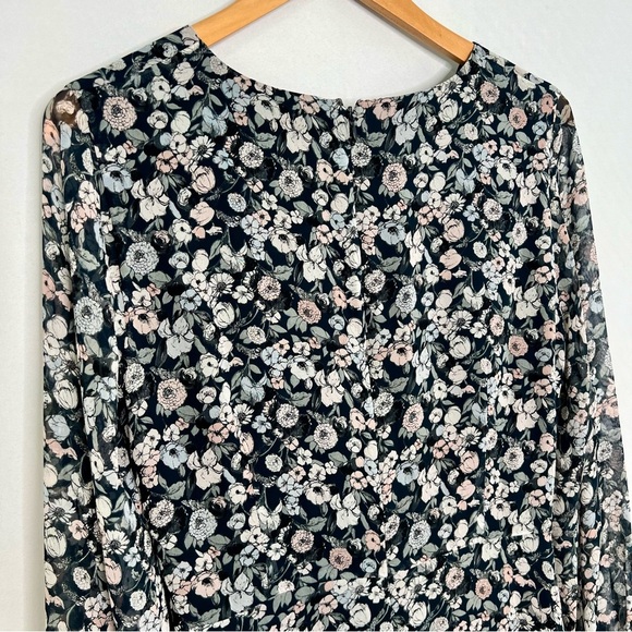 Club Monaco Mulberry Silk Twist Drape Mini Dress in Color Blue Dahlia. Size 8. - Picture 8 of 15